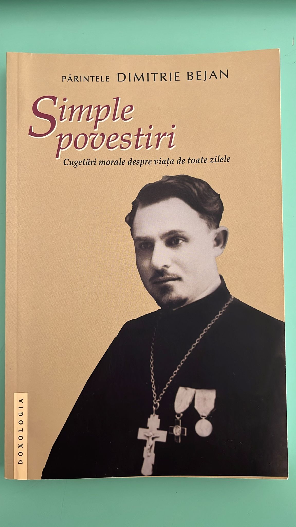 Simple povestiri - cugetări morale despre viața de toate zilele